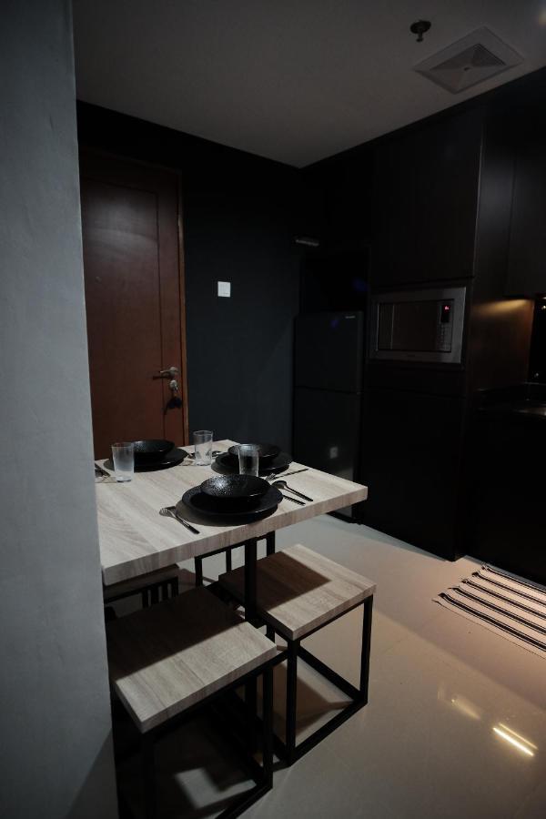 2 Bedrooms - Royal Olive Apartment - Pejaten South Of Jakarta Ngoại thất bức ảnh