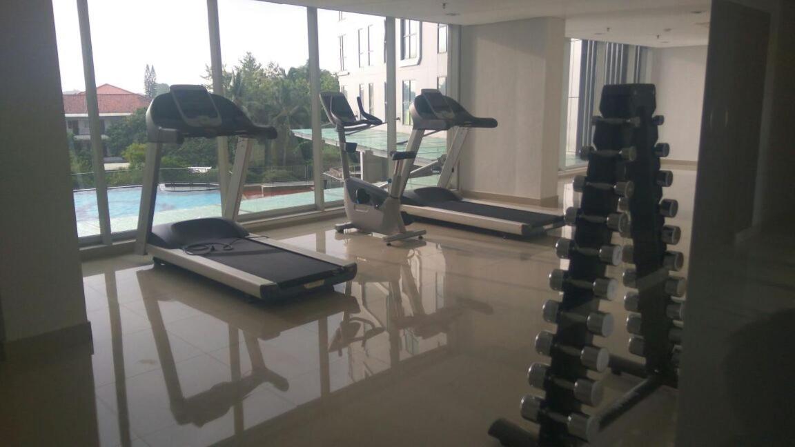 2 Bedrooms - Royal Olive Apartment - Pejaten South Of Jakarta Ngoại thất bức ảnh